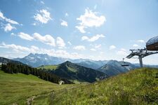 © Stoeltjeslift Morclan - L.Meyer - Châtel