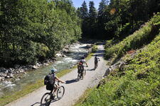 © VTT - chemin des bords de Dranse - Patrick Brault