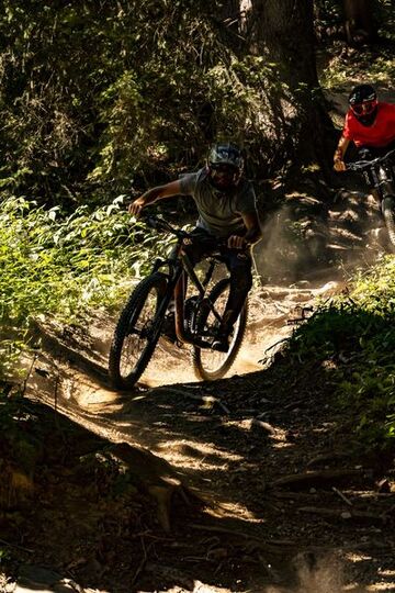 © Mountainbike piste Châ Nada - L.Meyer - Châtel