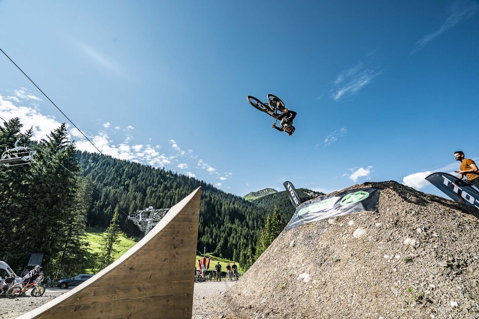 © Drope zone - L.Meyer - Châtel