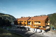 © Bureaux de la Société des Remontées mécaniques de Châtel - L.Meyer - Châtel