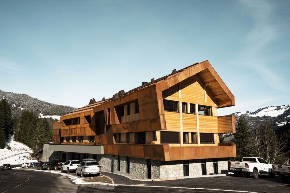 © Bureaux de la Société des Remontées mécaniques de Châtel - L.Meyer  - Châtel