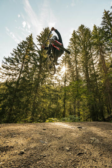 © Piste VTT Ric et Rac - Bike Park Châtel - L.Meyer - Châtel