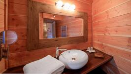 © Salle de bains - Chalet Savoyard - Bo Immobilier