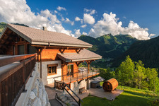 © Vue chalet été - Chalets Bovard