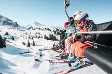© Pierre Longue chairlift_Châtel - L.Meyer-Châtel