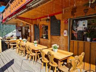 © Restaurant La Belle Rencontre_Châtel - Isabelle Duclos