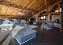 © Salon_cheminée_Chalet Wanderlust_Châtel - OvoNetwork