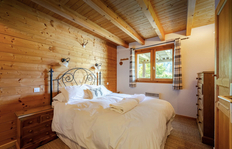 © Chalet Chocolat_Châtel - Peter Hobson