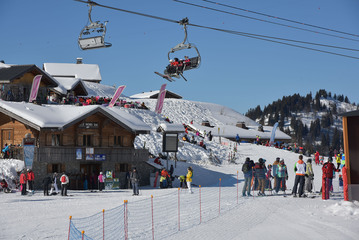 © Picknick ruimte van Plaine-Dranse_Châtel - JF.VUarand_Châtel