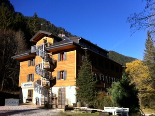 © 1861 Châtel Hostel - 1861 Châtel Hostel