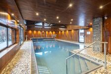 © Piscine_Hôtel Macchi_Châtel - Hôtel Macchi_Châtel