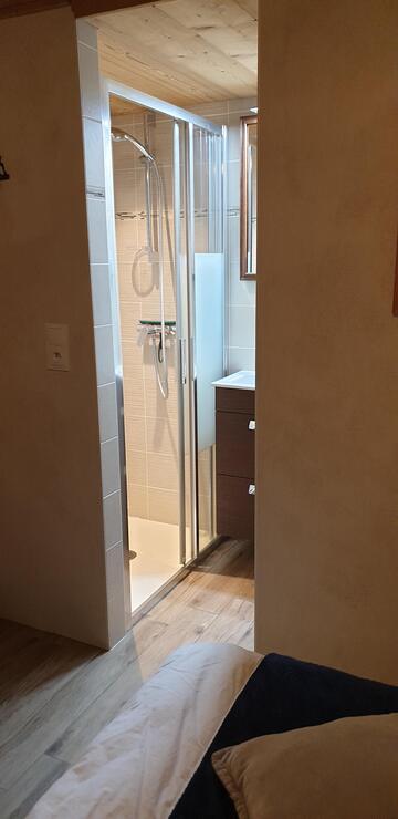 © Entrée salle de douche - Mme Maxit Muriel