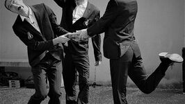 © Spectacle familial "Gros débit" - Cie Facile d'Excès