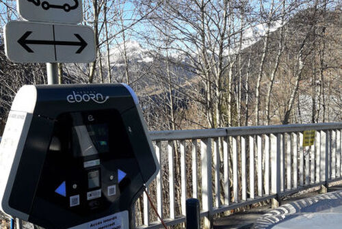 Borne de rechargement pour véhicules électriques Châtel centre