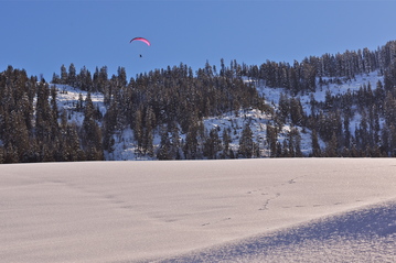 © Parapente en hiver - JF-Vuarand