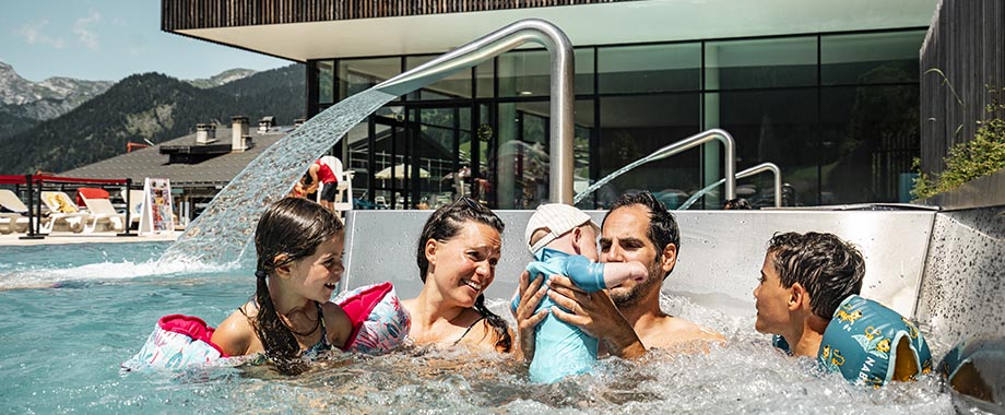 Centre aquatique - accueil - 920 x 380