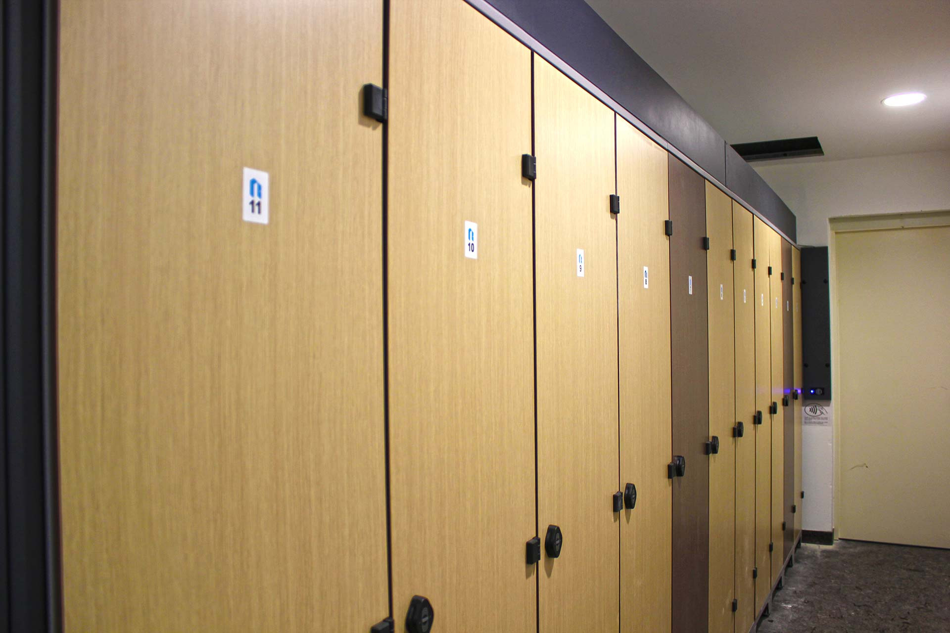 Ski lockers