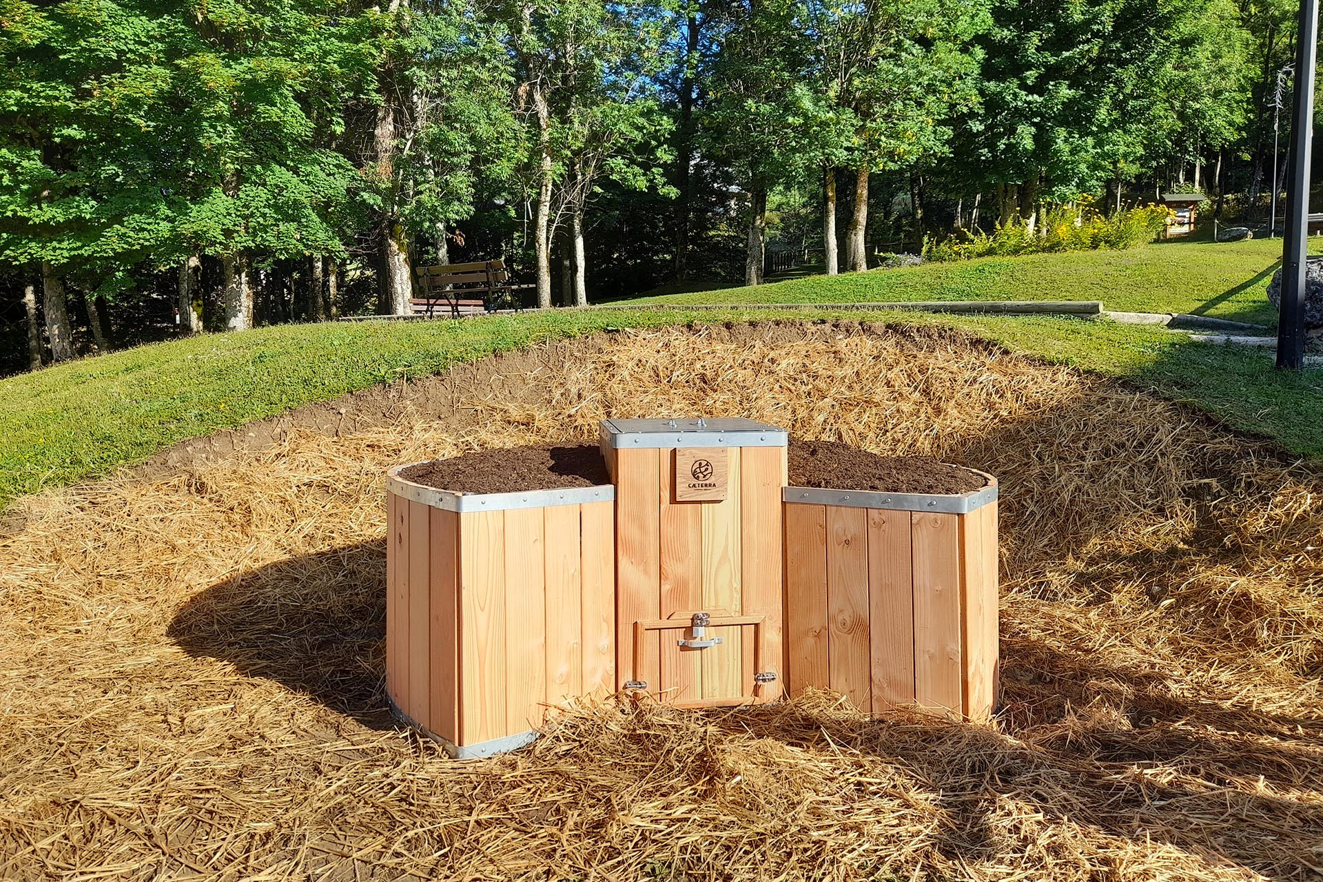 Compost gardens