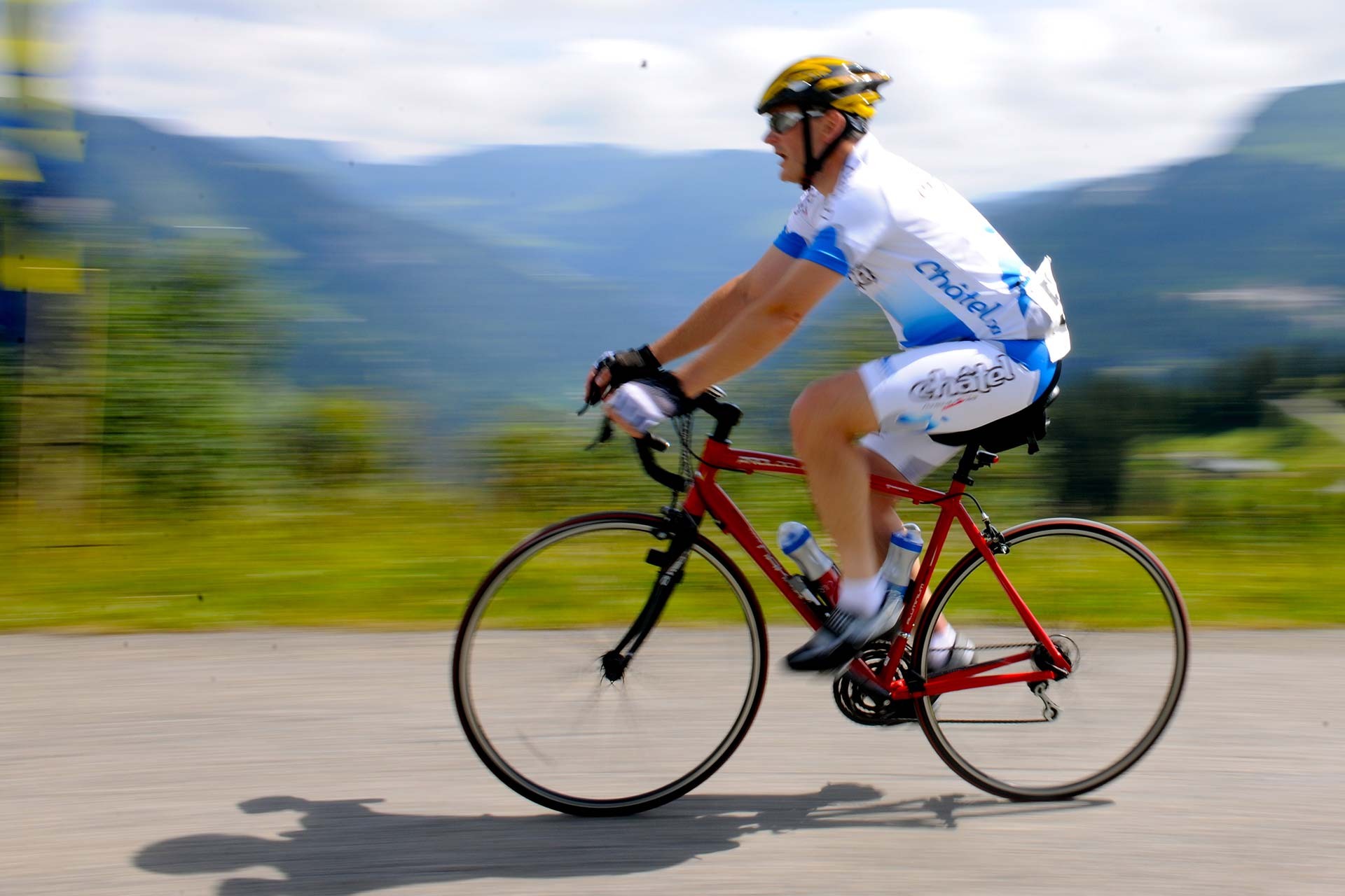 Châtel cyclist's clothes