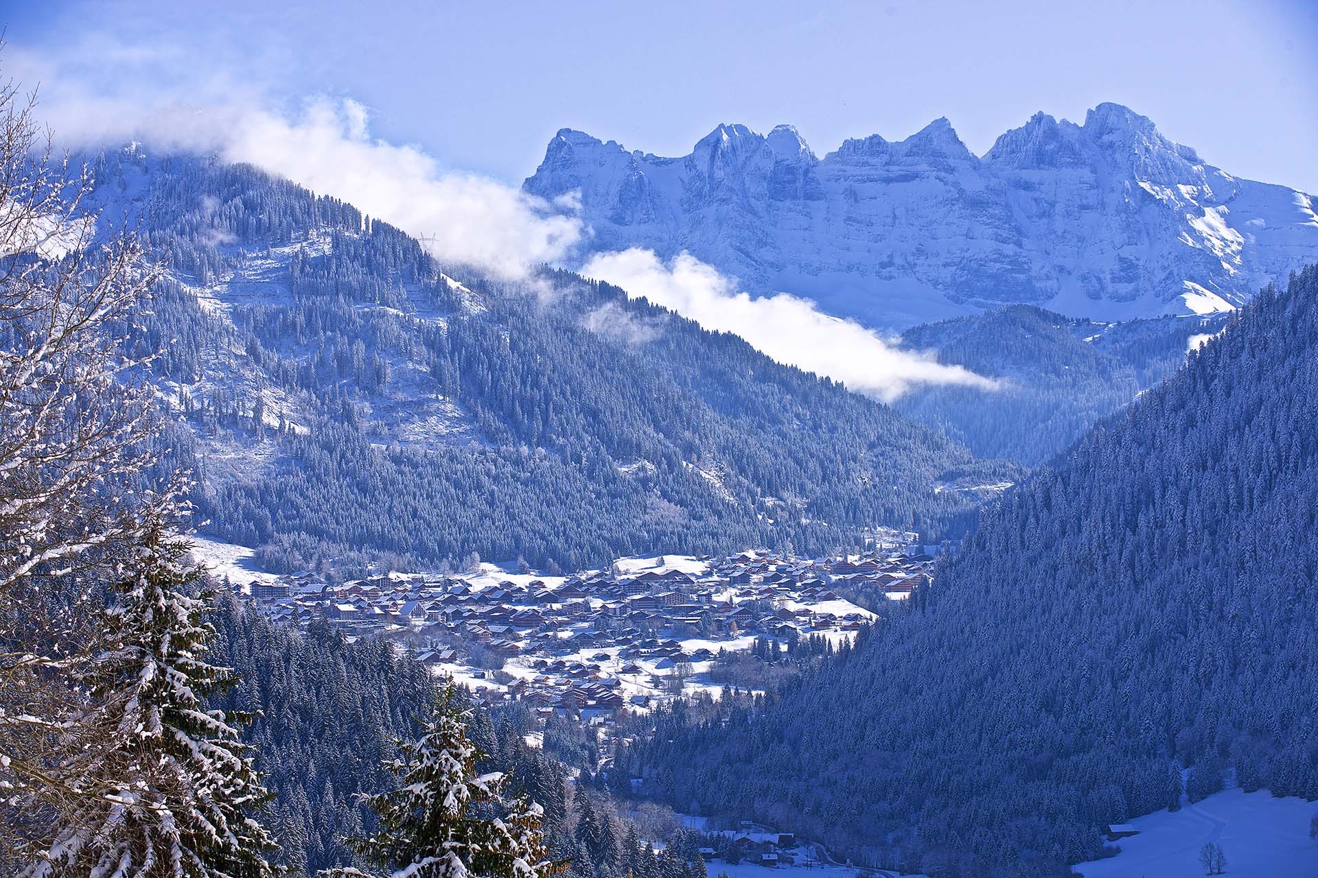 Venir à Châtel