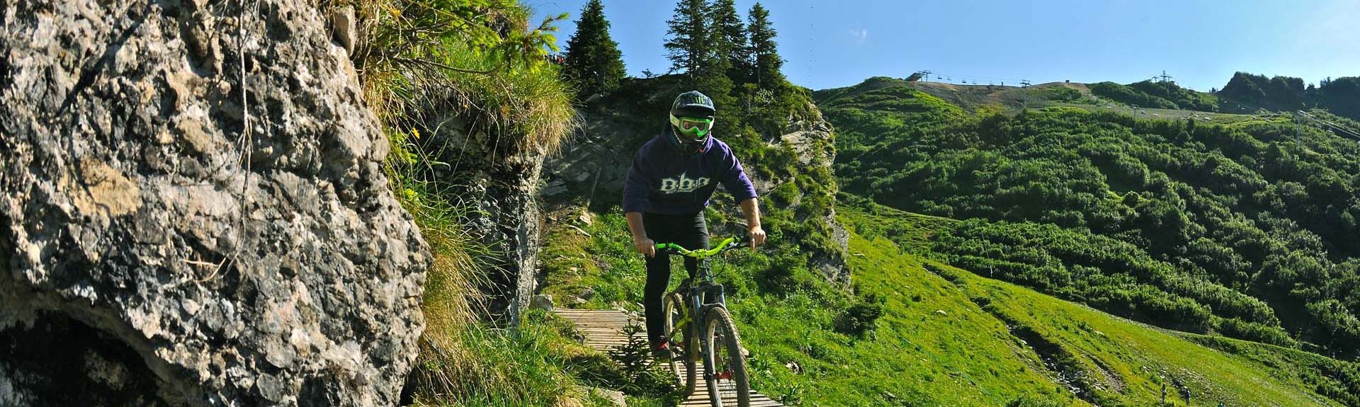 Live MTB & Lifts