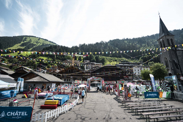 Châtel retourne en enfance