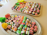 Réalisation de sushis avec des bonbons lors d'un atelier cuisine