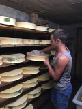 Cave d'affinage des fromages Abondance