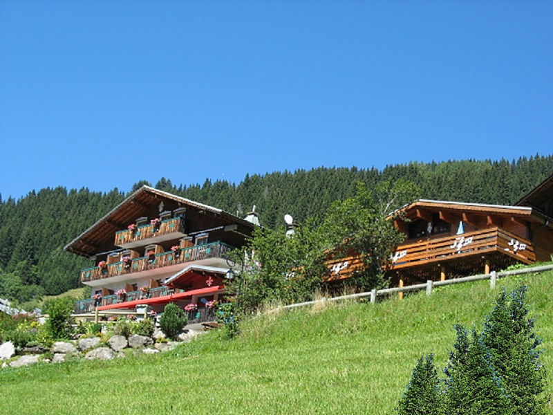 Hôtel_Les_Triolets_Été_large