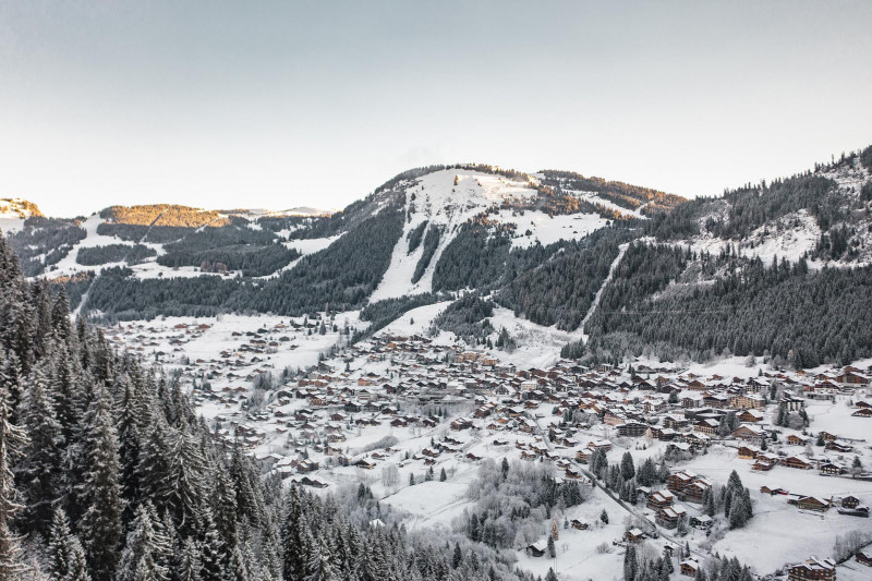 The Morclan Peak_Châtel