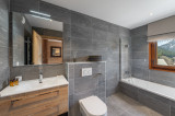 Salle de bains 5 pièces - Les Flambeaux