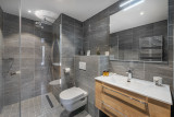 Salle de bains 5 pièces - Les Flambeaux