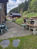 Terrasse avec barbecues