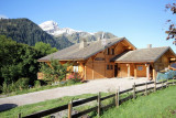 Extérieur_été_Chalet_La Roseraie_Châtel