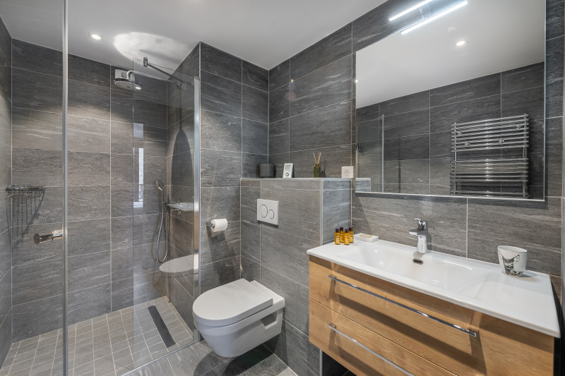 Salle de bains 5 pièces - Les Flambeaux