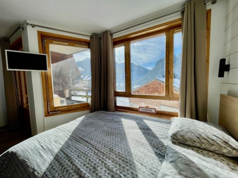 Lit double et tv - Studio Val Pierre