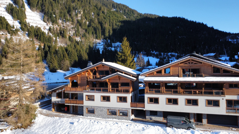 Studio - Ketekunan_Châtel