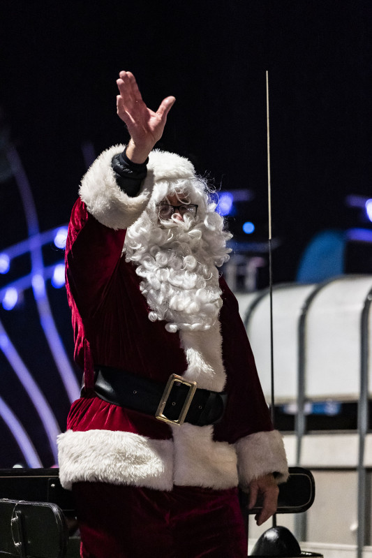 Le Père Noël arrive à Châtel