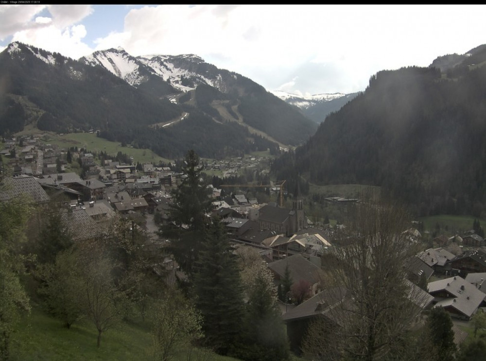 https://www.trinum.com/ibox/ftpcam/chatel_village.jpg